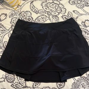 Lululemon pace rival black 10 tall skirt